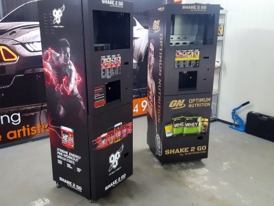 Oklejenie automatów Shake 2 GO Warszawa